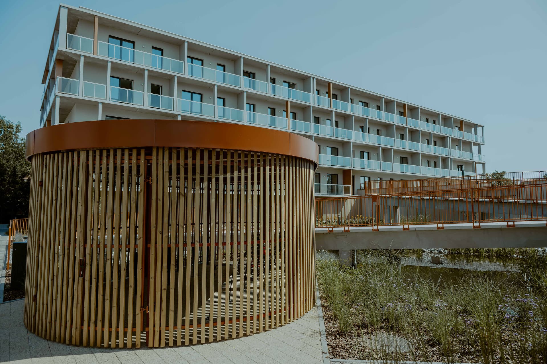 Novaforma, Sierpień 2025